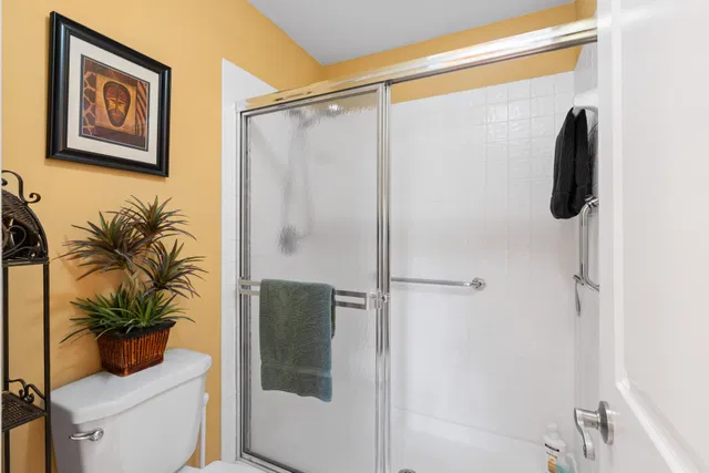 Unit 4022 photo 18