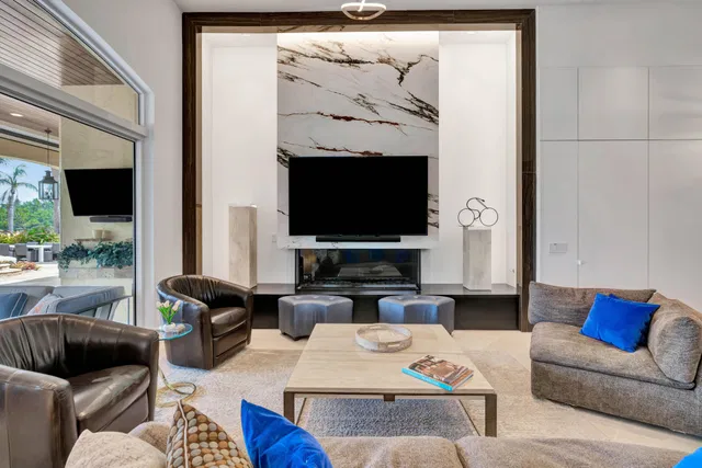 Admirals Cove Residence photo 14