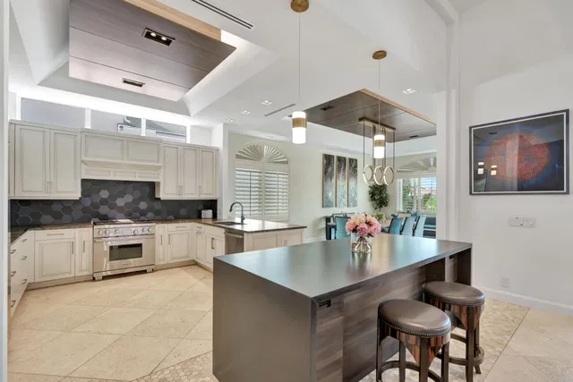 Admirals Cove Residence photo 17