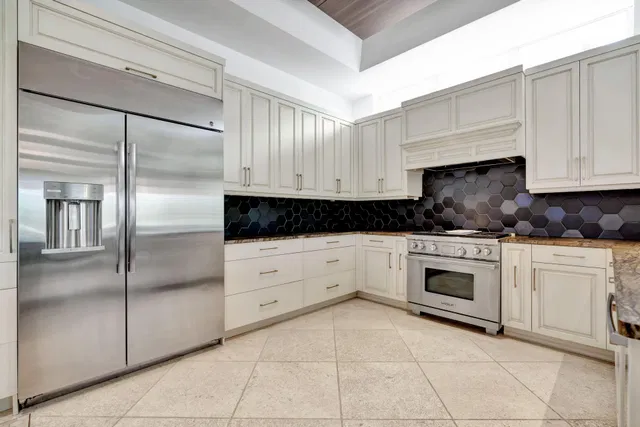 Admirals Cove Residence photo 20