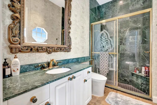 Admirals Cove Residence photo 38