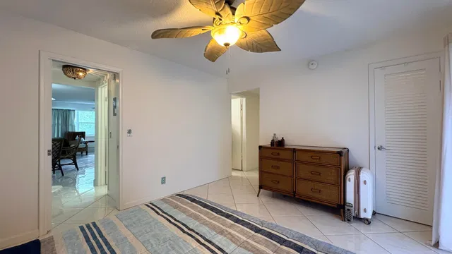 Unit 102 photo 14