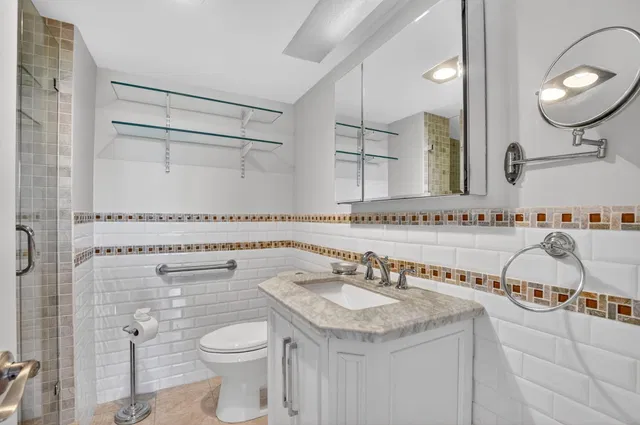 Boca Raton Unit 3f photo 30