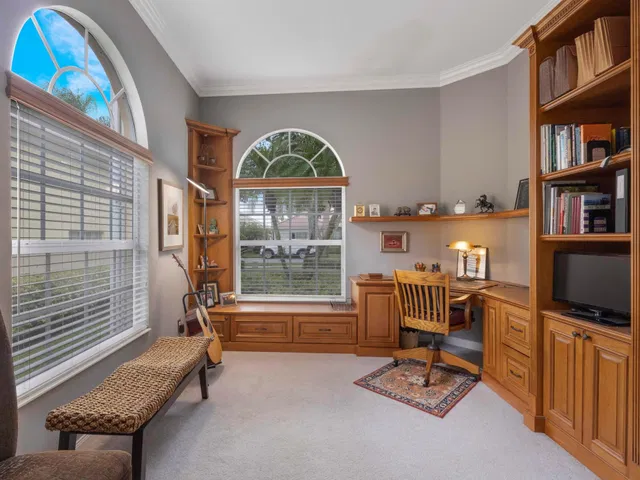  Residence photo 6