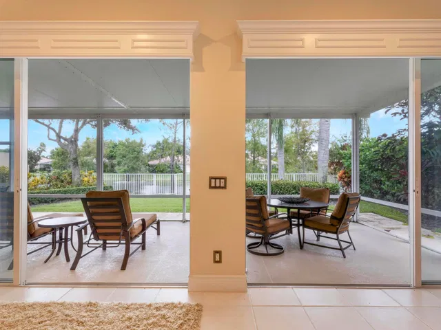  Residence photo 18
