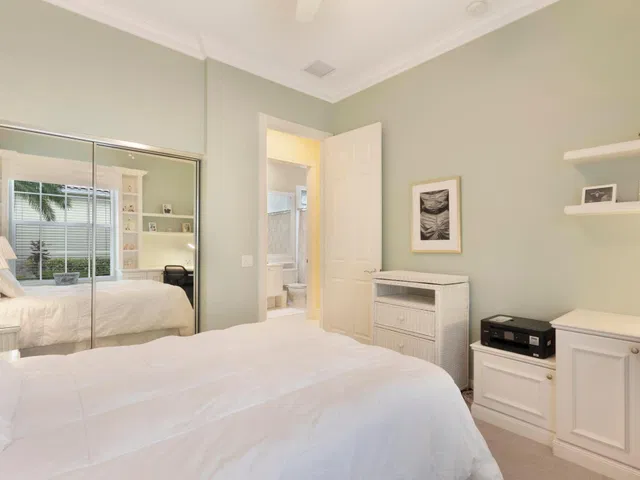  Residence photo 29