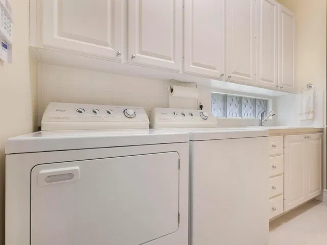  Residence photo 38