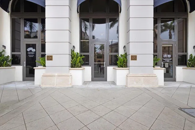 One City Plaza Unit 105 photo 6
