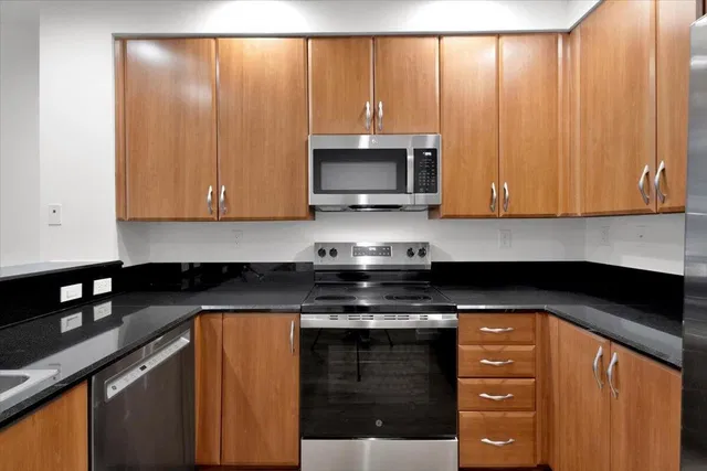 One City Plaza Unit 105 photo 14