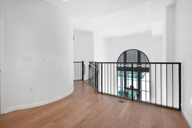 One City Plaza Unit 105 photo 24