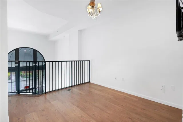 One City Plaza Unit 105 photo 25