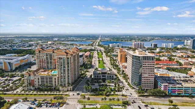 One City Plaza Unit 105 photo 59