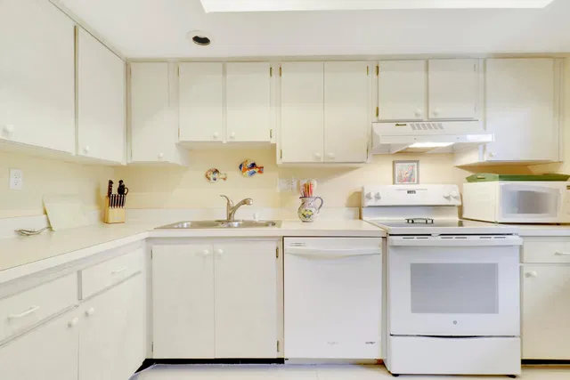  Residence photo 19