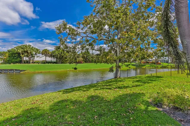 St. Andrews Country Club Residence photo 3