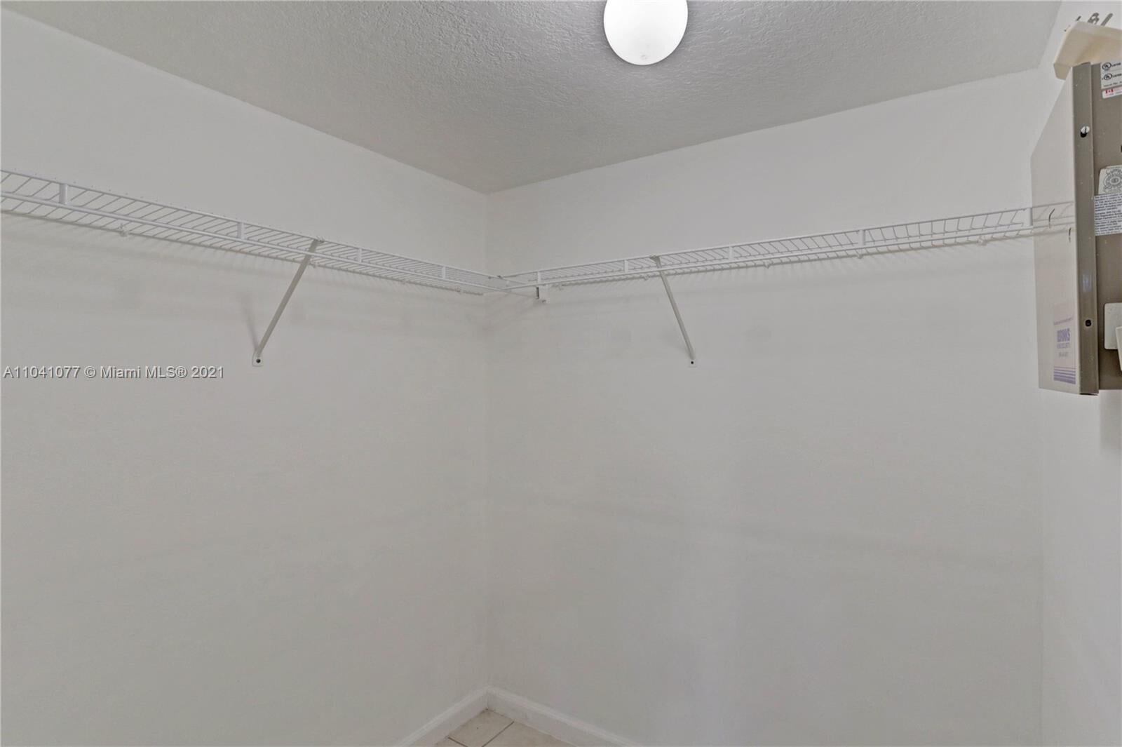 Unit 106 photo 7