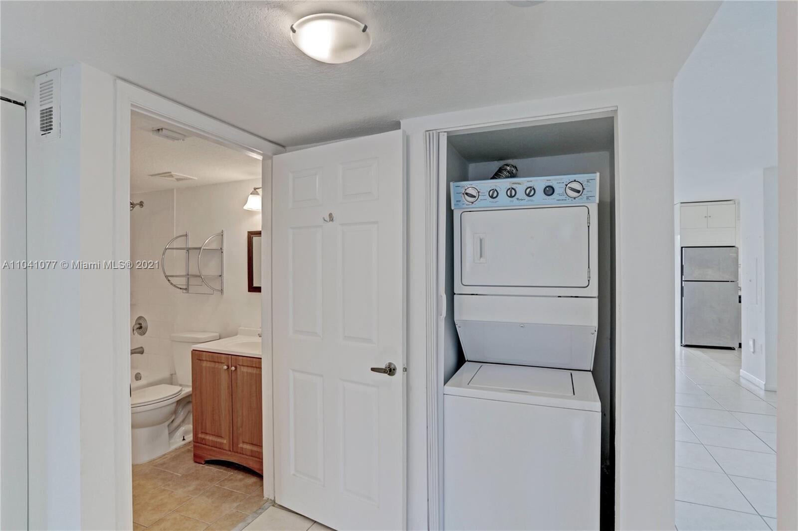 Unit 106 photo 8