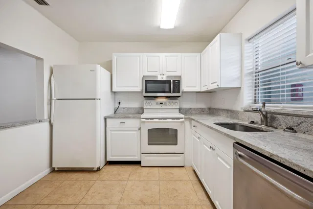 Village of North Palm Beach Unit 6 photo 11