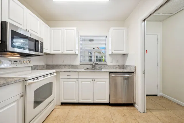 Village of North Palm Beach Unit 6 photo 12