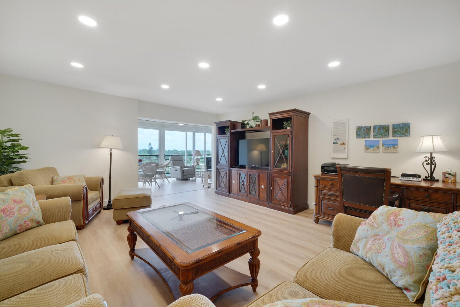 Unit 3503 photo 6