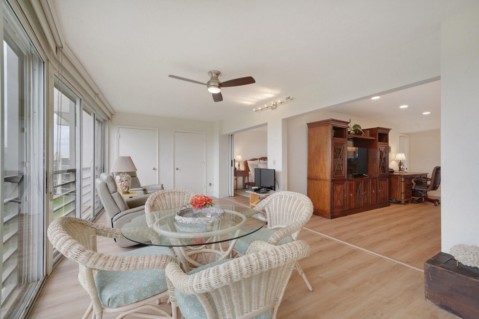 Unit 3503 photo 19