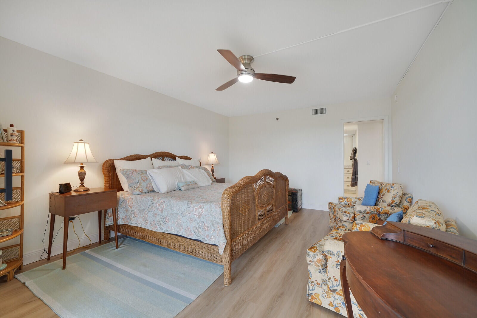 Unit 3503 photo 21
