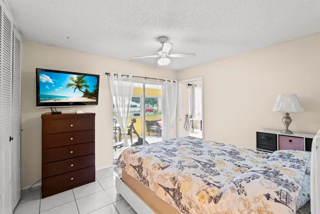 Unit 134 photo 20