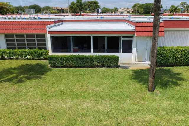 Unit 64 photo 26
