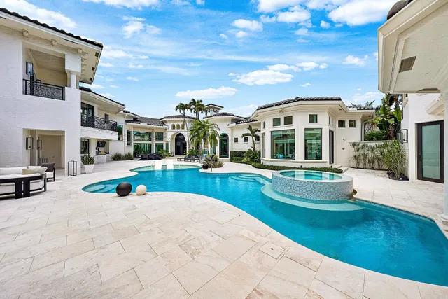 Woodfield Country Club Residence photo 10