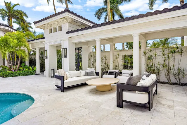 Woodfield Country Club Residence photo 12