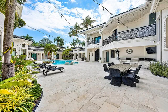 Woodfield Country Club Residence photo 13