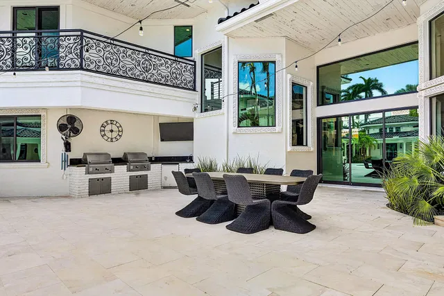 Woodfield Country Club Residence photo 14