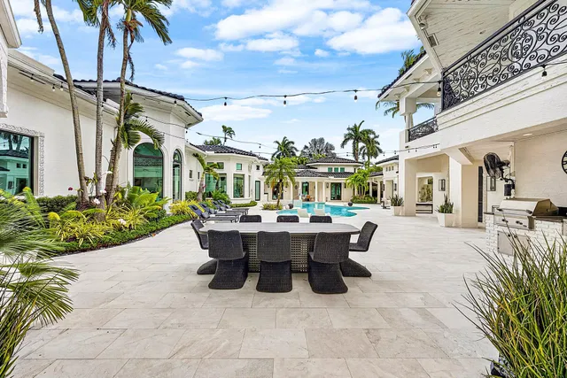 Woodfield Country Club Residence photo 15