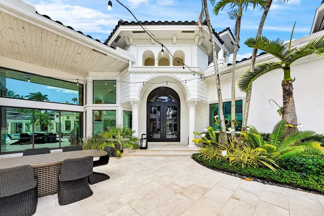 Woodfield Country Club Residence photo 16