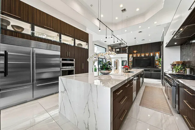 Woodfield Country Club Residence photo 24