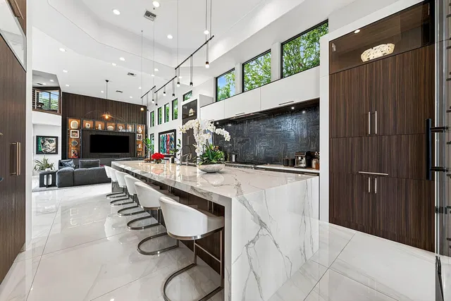 Woodfield Country Club Residence photo 25
