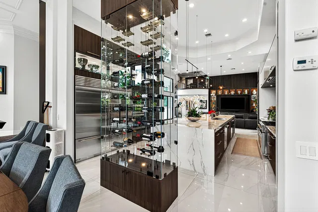 Woodfield Country Club Residence photo 31