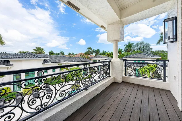 Woodfield Country Club Residence photo 65