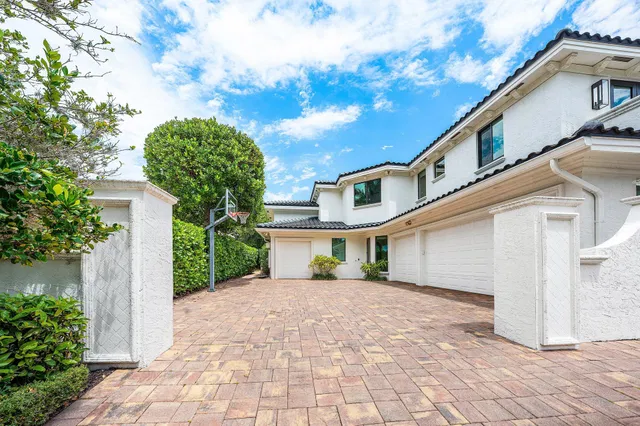 Woodfield Country Club Residence photo 80