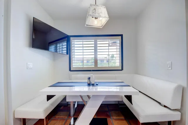  Unit 124 photo 6