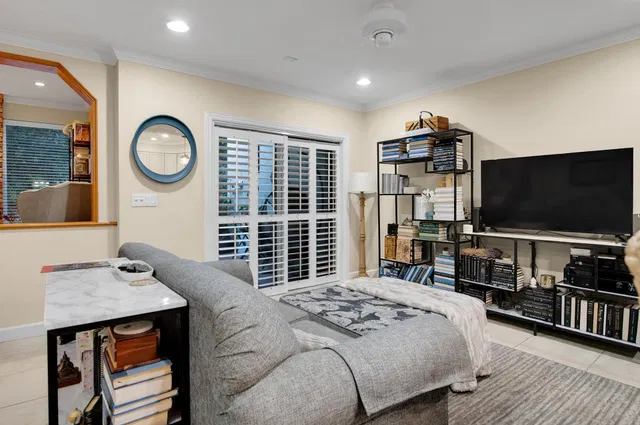 Residence photo 34