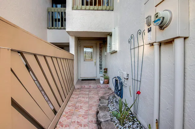 Residence photo 46