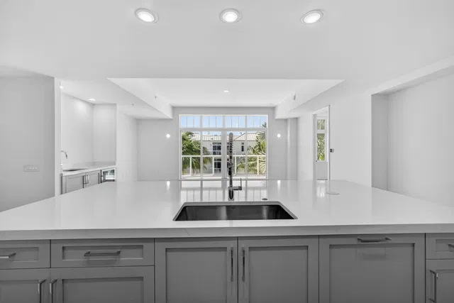 Singer Island Unit 5-301 photo 18