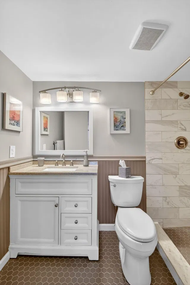 Lakeside Arms Lake Worth Unit 214 photo 24