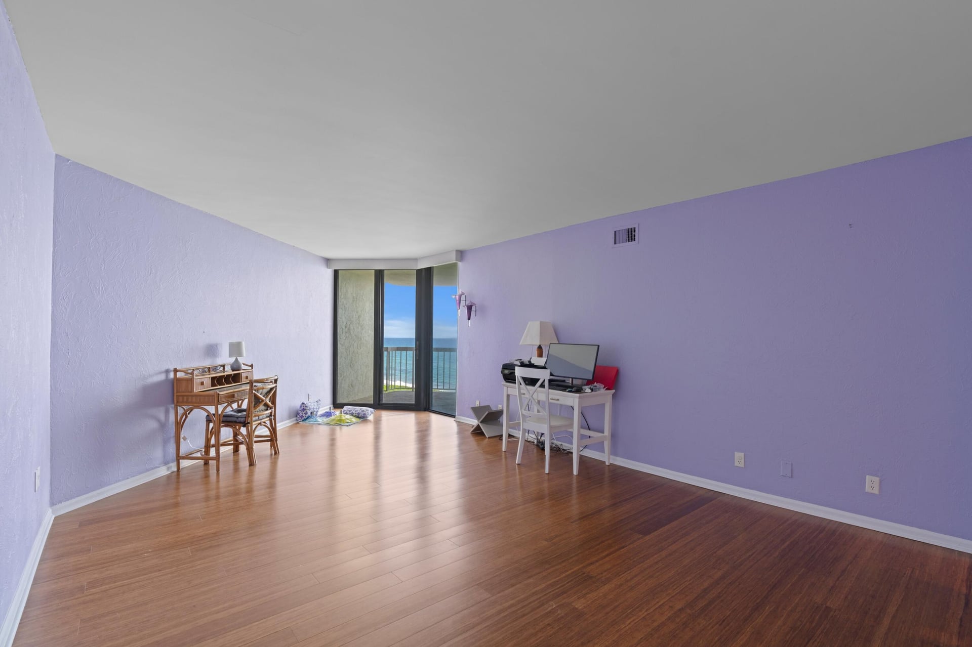 The Meridian Unit 504s photo 19