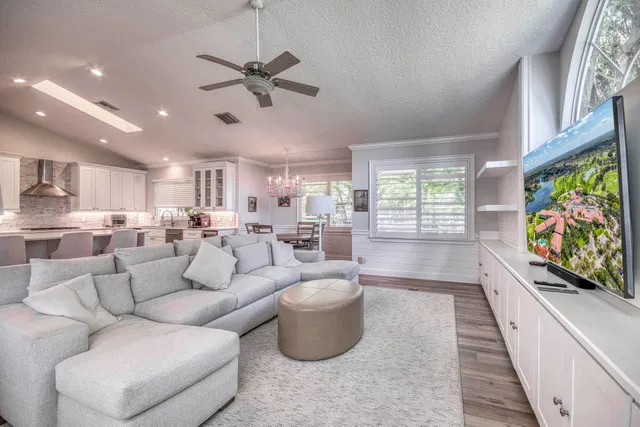 PGA National Palm Beach Gardens Residence photo 17