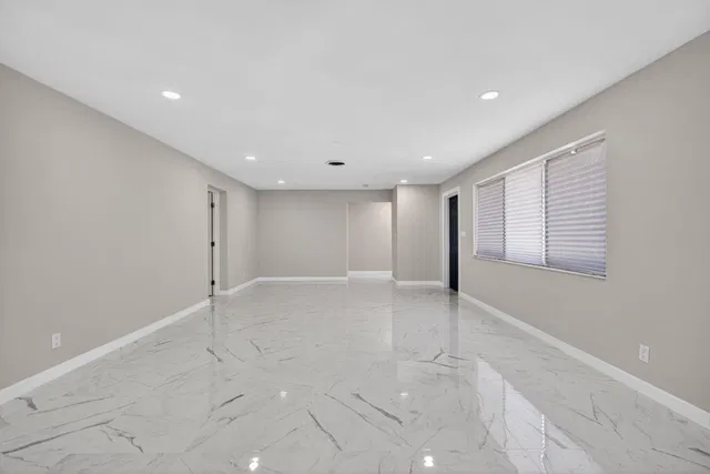 Residence photo 11