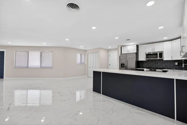 Residence photo 15