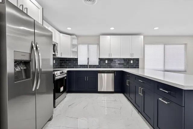 Residence photo 17