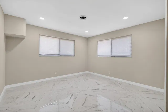 Residence photo 28