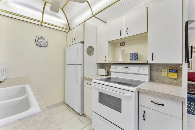 Residence photo 8